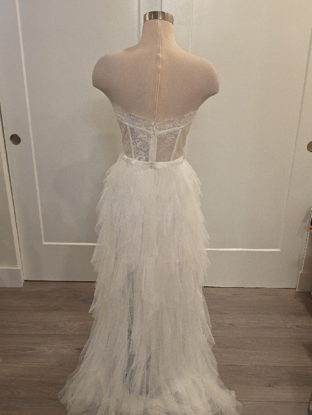 For Love & Lemons White Strapless corset  Tulle high low dress. Size XL NWTS - Picture 7 of 16